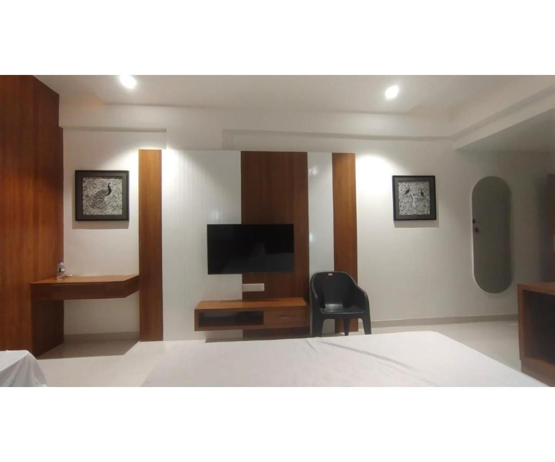 Lords Eco Inn, Ambaji Екстер'єр фото