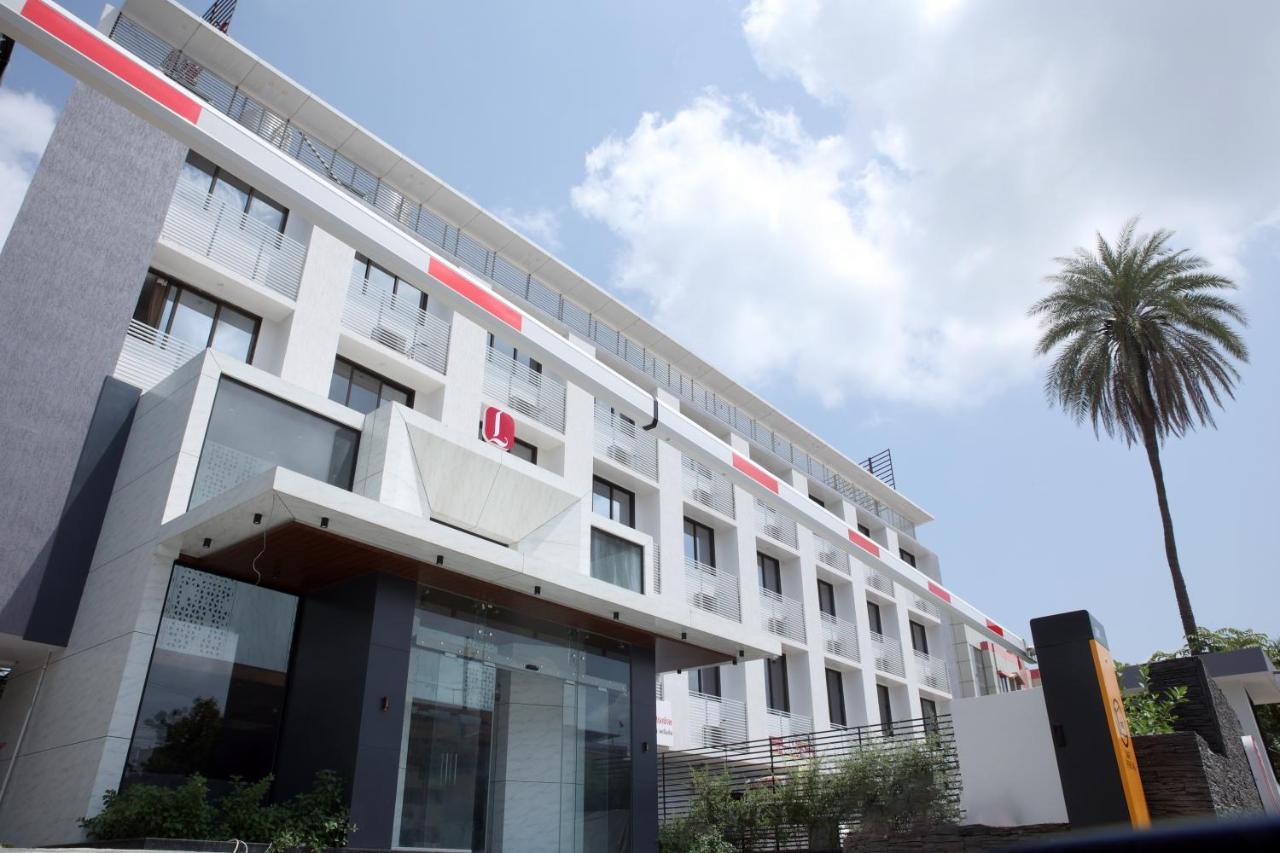 Lords Eco Inn, Ambaji Екстер'єр фото