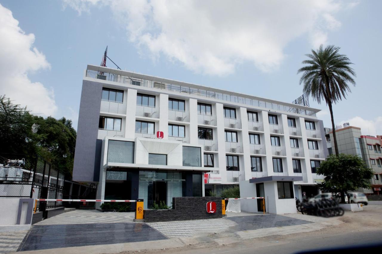Lords Eco Inn, Ambaji Екстер'єр фото