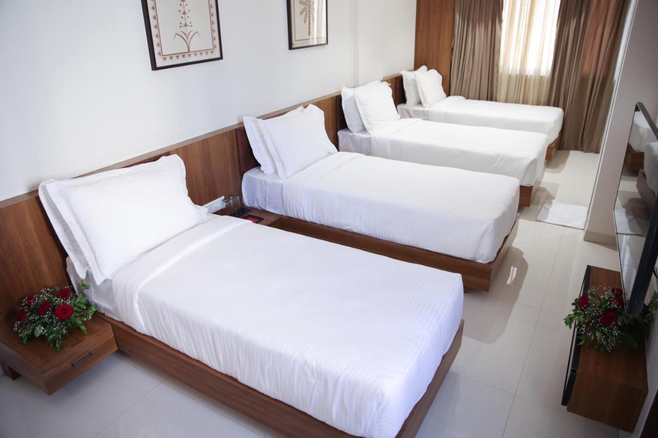 Lords Eco Inn, Ambaji Екстер'єр фото