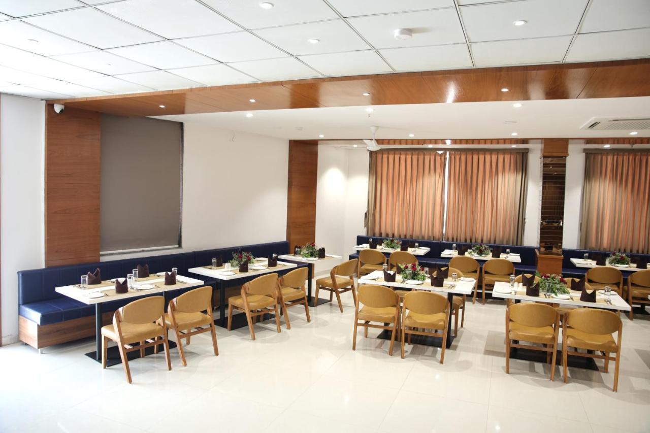 Lords Eco Inn, Ambaji Екстер'єр фото