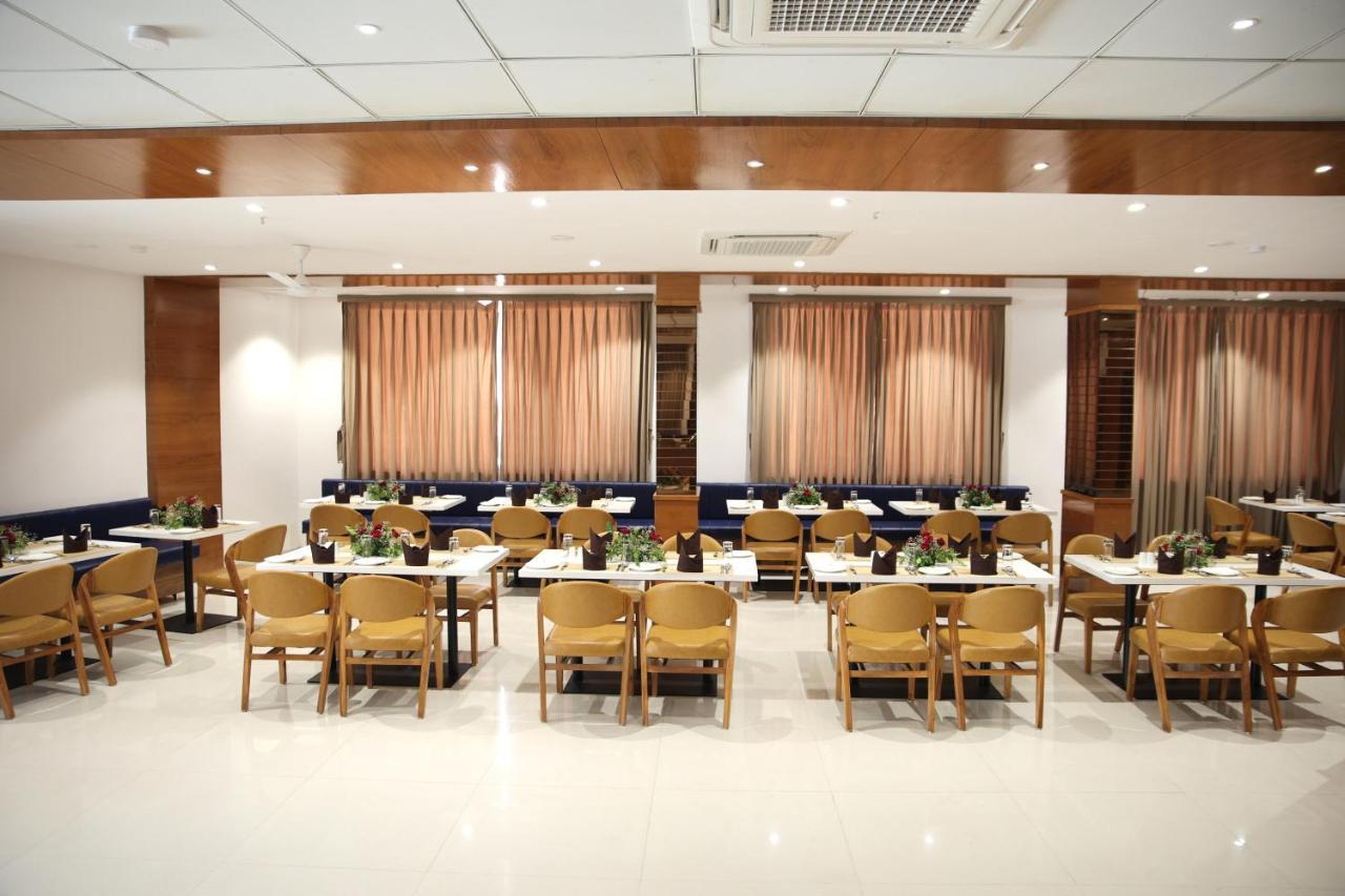 Lords Eco Inn, Ambaji Екстер'єр фото