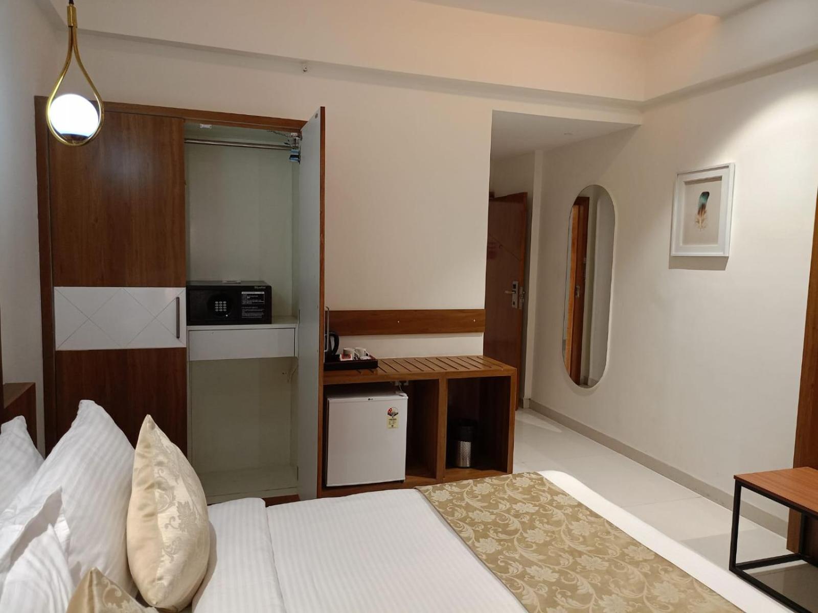 Lords Eco Inn, Ambaji Екстер'єр фото