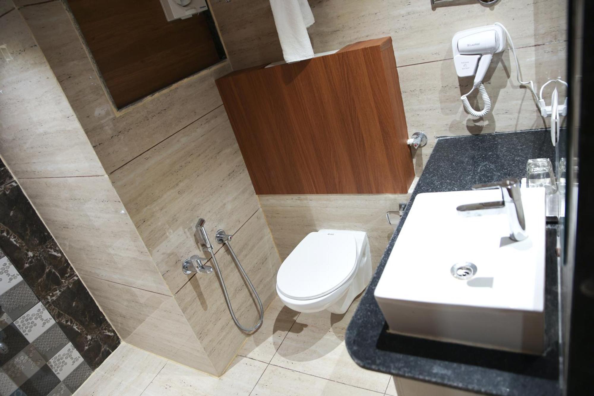 Lords Eco Inn, Ambaji Екстер'єр фото