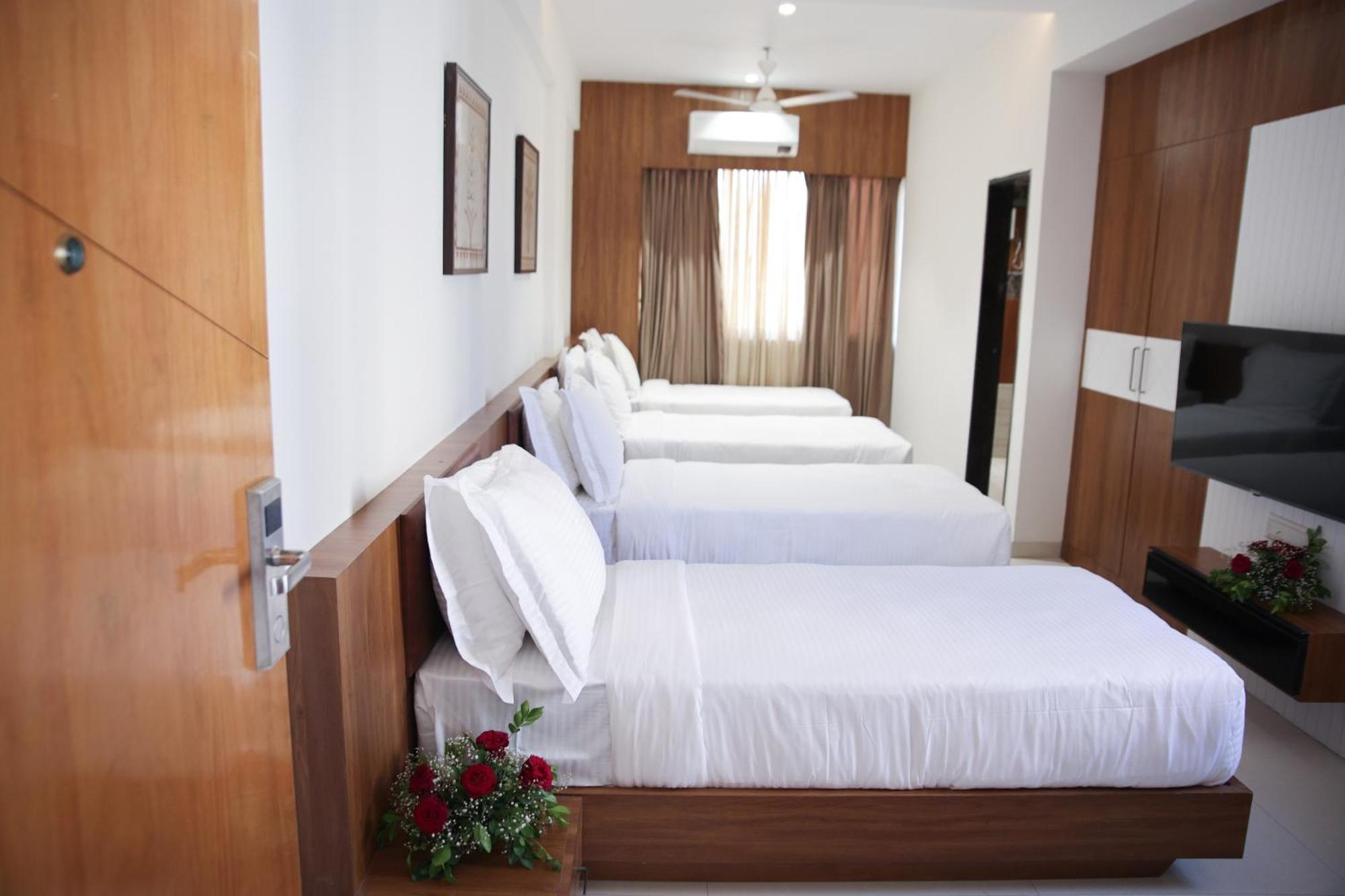Lords Eco Inn, Ambaji Екстер'єр фото
