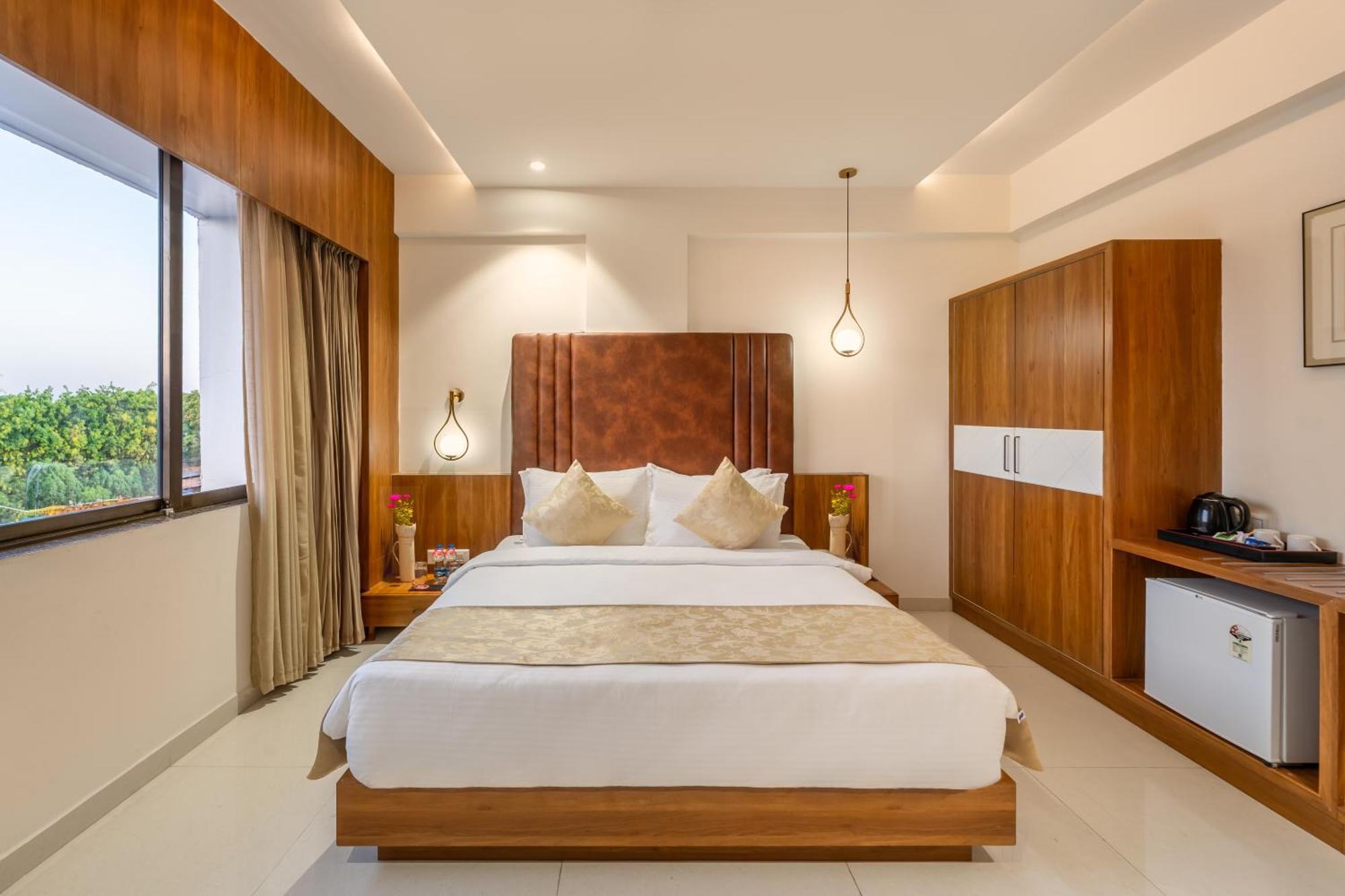 Lords Eco Inn, Ambaji Екстер'єр фото